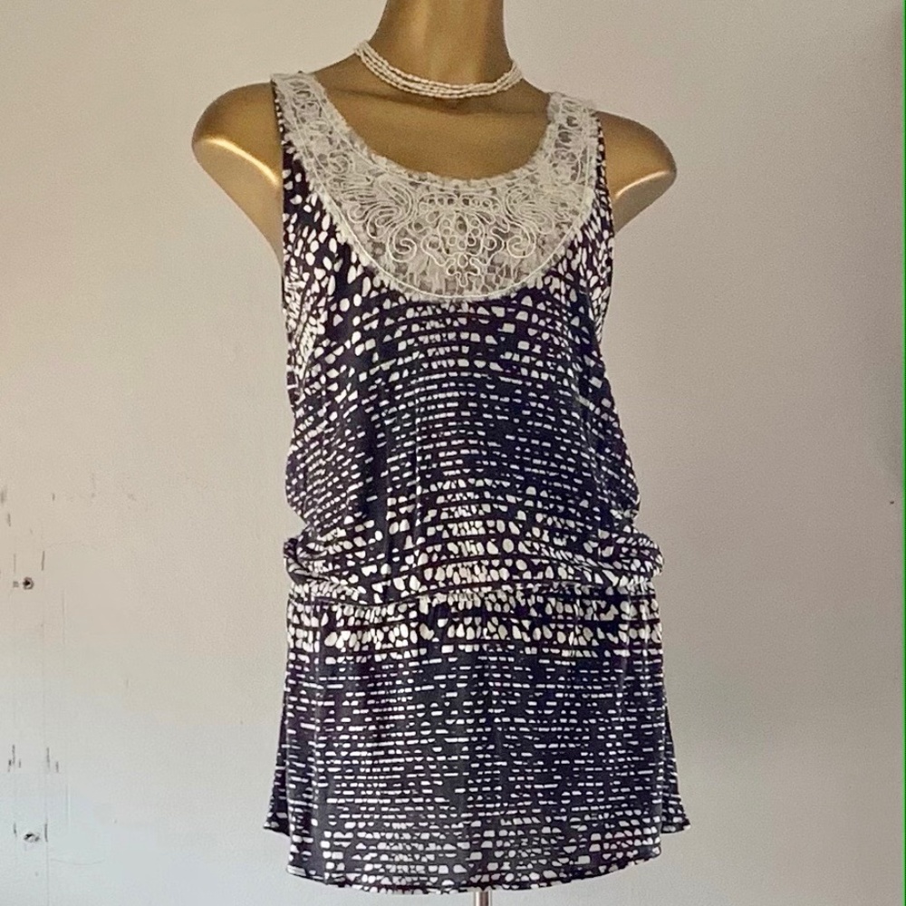Cute Gap Tunic size small